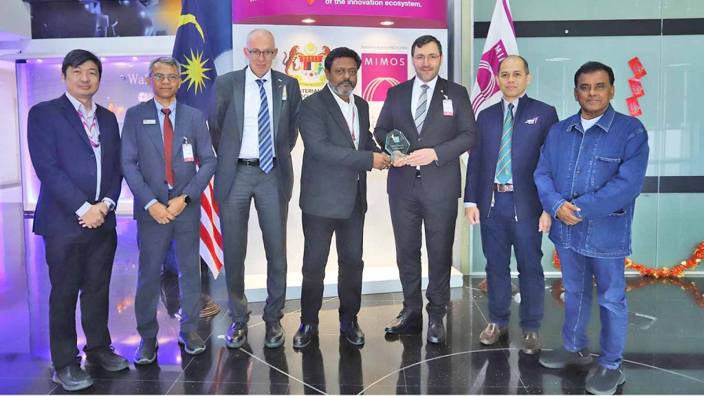 CORPhighlights_0005s_0000_1_13E