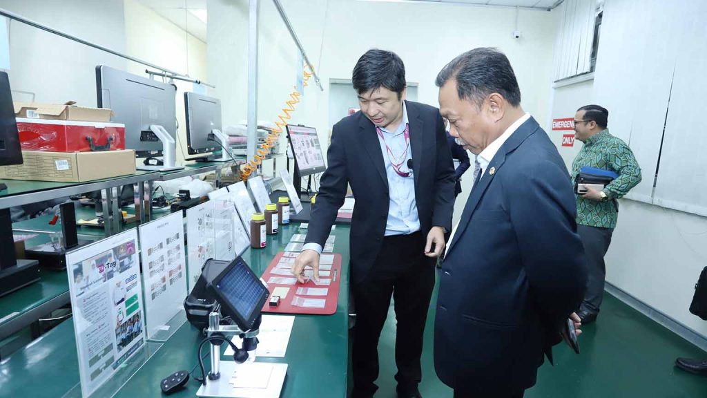 CORPhighlights_0015s_0002_1_3C