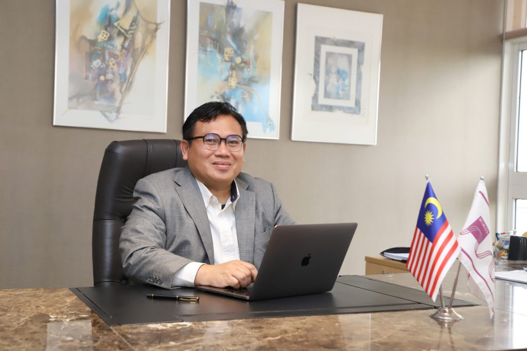 Dr Saat Shukri Embong