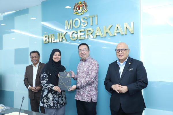 WhatsApp Image 2025-04-29 at 16.35.39 WhatsApp Image 2025-04-29 at 16.35.39