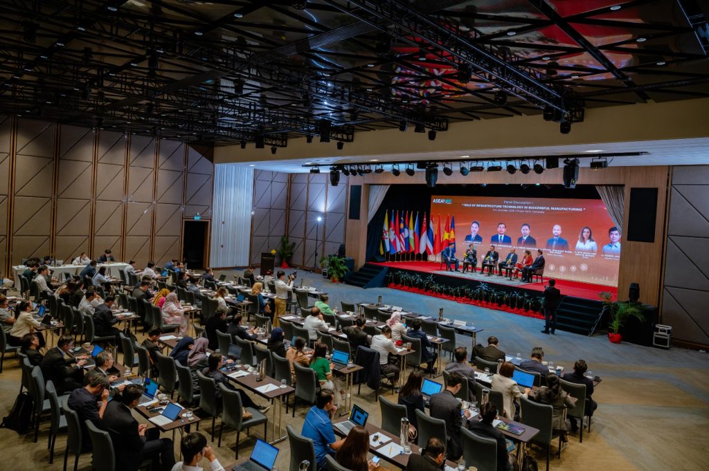 597933277_1712769480052997_8677643169803319912_n