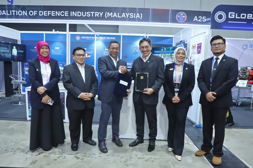 Majlis Peluncuran Dasar Industri Pertahanan Negara & MoU MIMOS Holdings & Global Turbine Asia Sdn Bhd